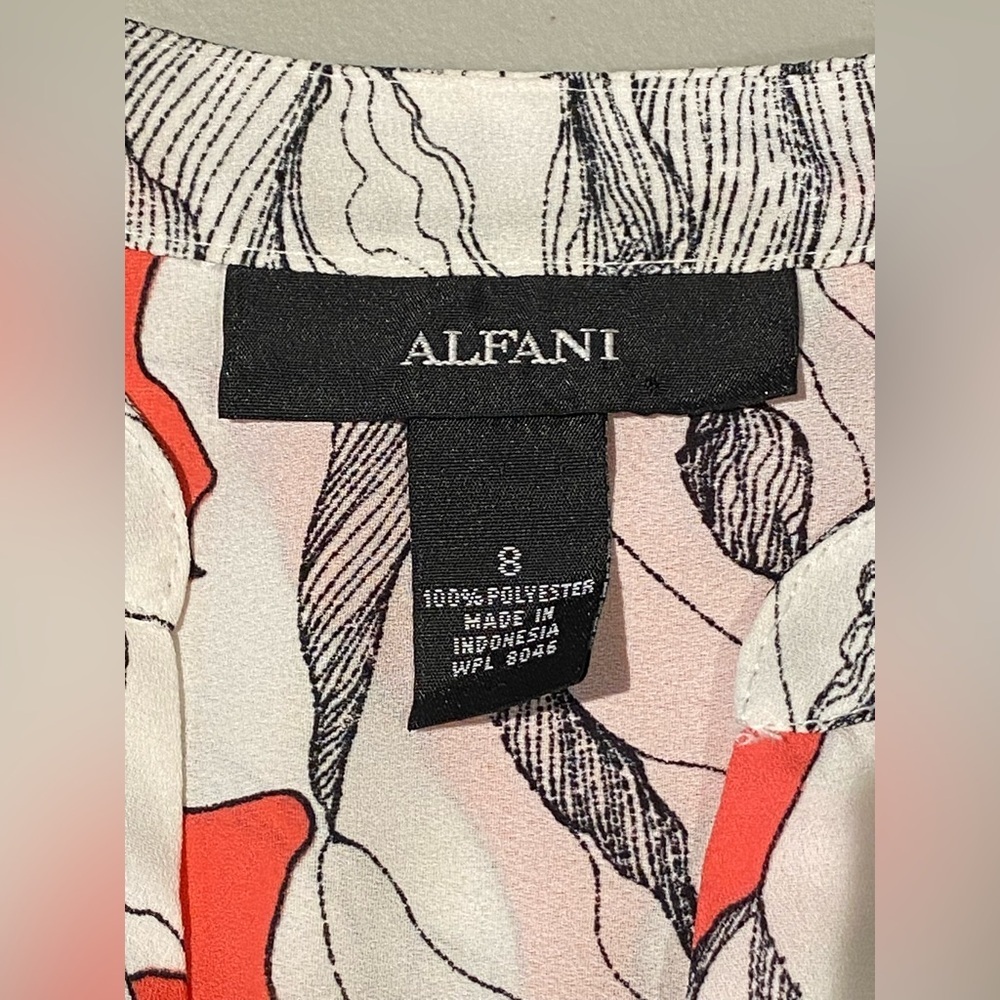Alfani Floral Coral / Black / White Top, size 8 - Picture 6 of 10